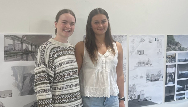 KatieandAlexia2tuhono